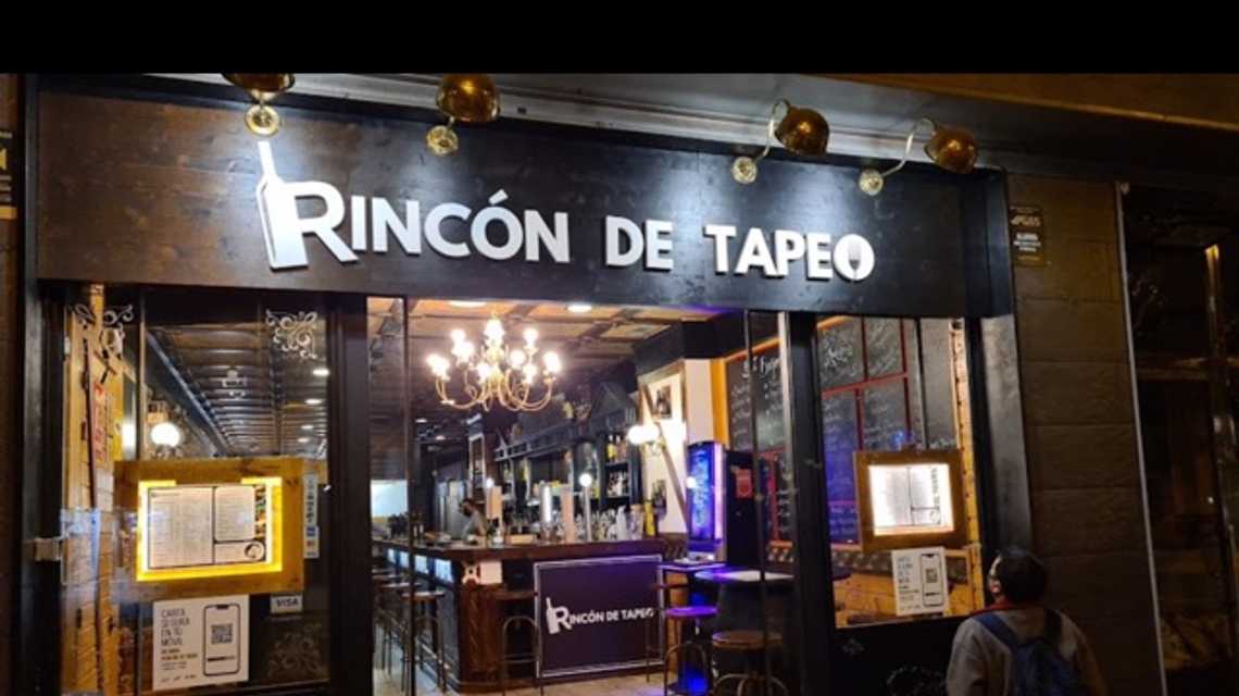 Rincón de Tapeo cover image
