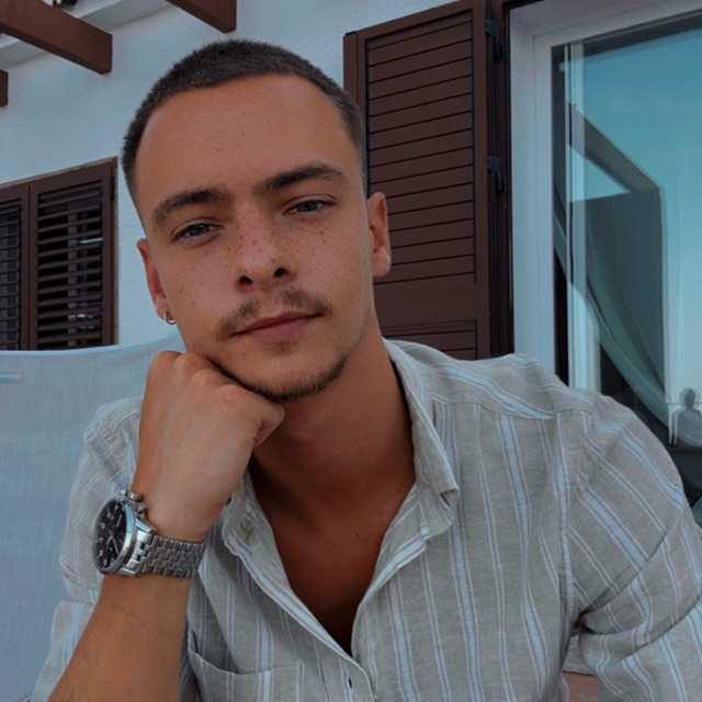 Candidate avatar