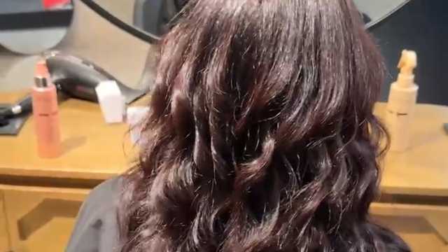 Oficial de Peluquería