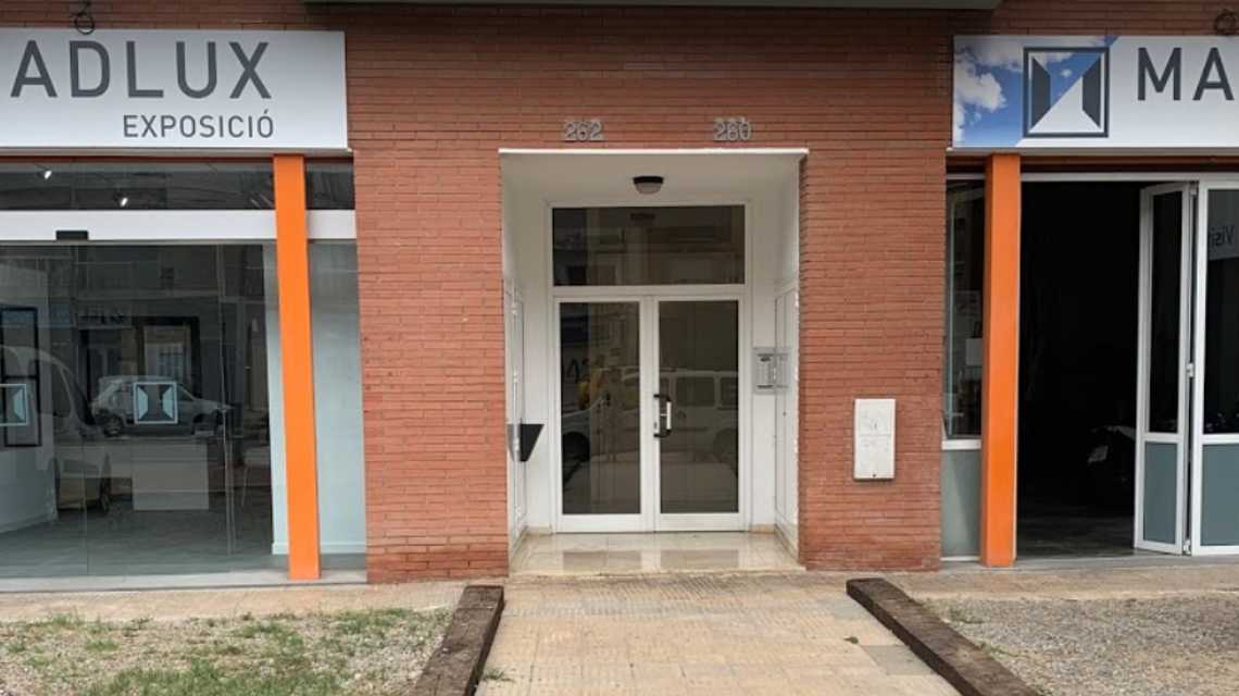 Madlux Pineda cover image