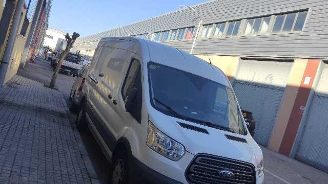 Autónomo con furgoneta