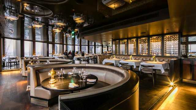 Head Waiter / Waitress