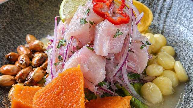 Ayudante/a de Cocina y Friegaplatos