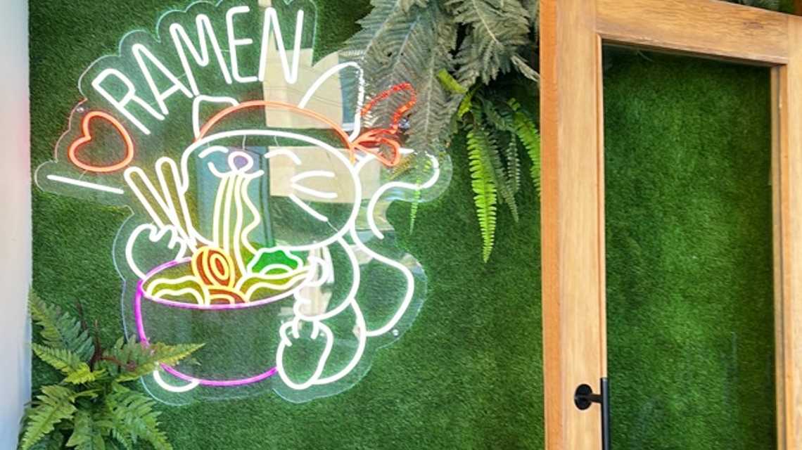 La siesta by roots  cover image