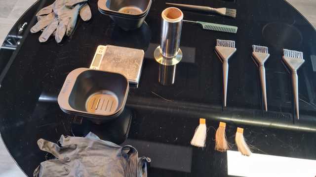 Oficial de Peluquería