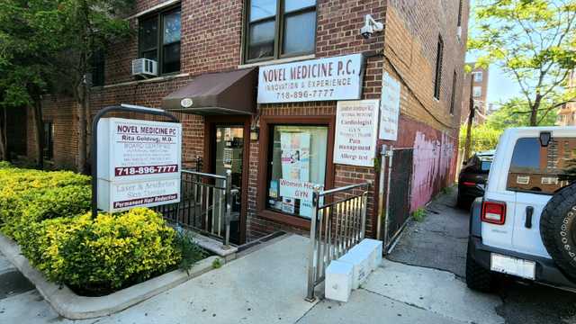 Front Desk Receptionist (Russian Speaking for Medical Office)