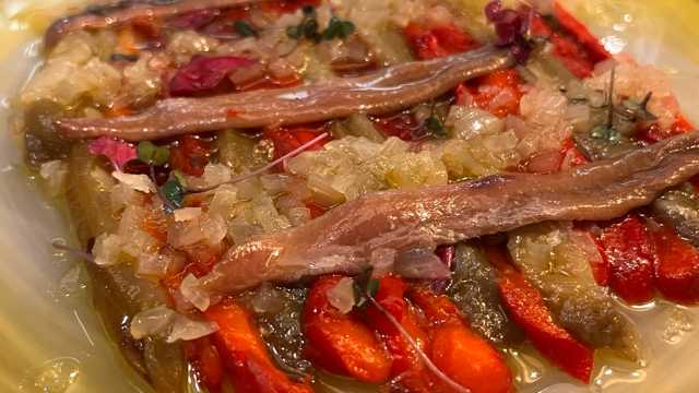 Cocinero/a y Ayudante/a de Cocina