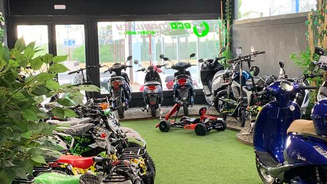 Comercial con conocimientos Mecánicos