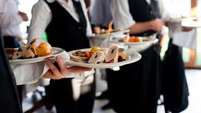 Ayudante de Camarero/a