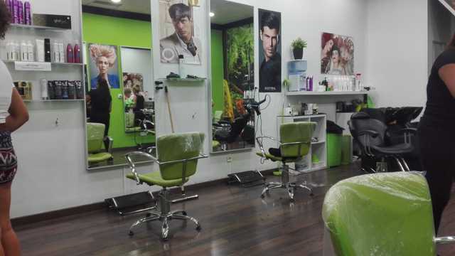 Oficial de Peluquería