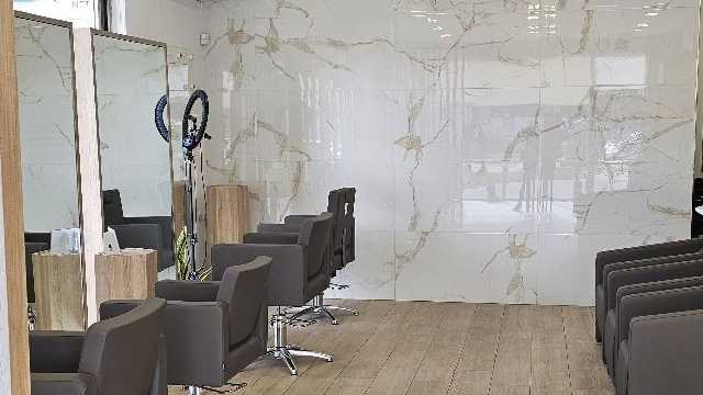 Oficial de Peluquería