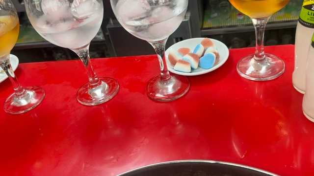 Camarero/a de refuerzo (25-26h) - Jueves a Domingo - Valencia manises