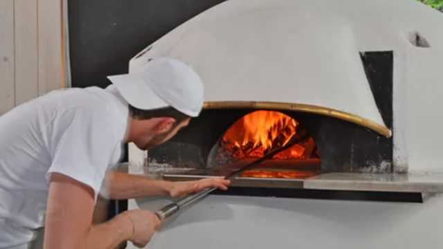 TERCER PIZZERO PARA RESTAURANTE DE PIZZAS ARTESANALES