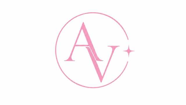 Retail Manager and Assistant
