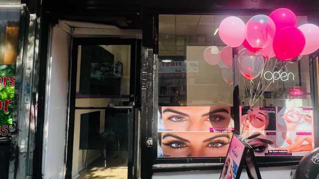 Eyelash Extension Technician