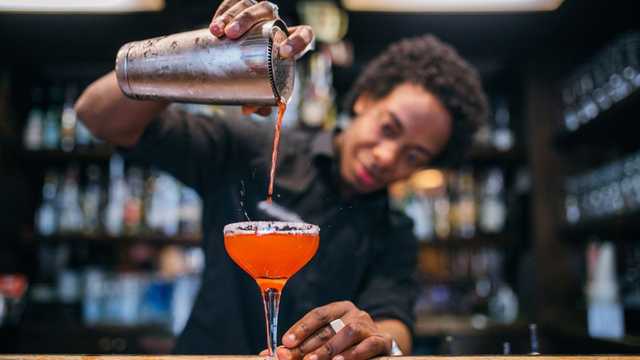 CAMARERO/A - COCTELERO/A | Restaurante