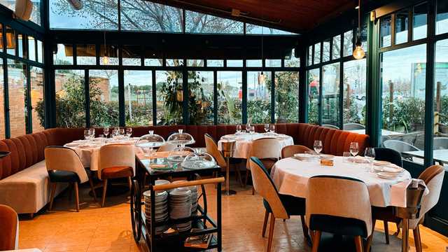 CAMARERO/A BARBILLÓN - Tinglado Restaurante & Club