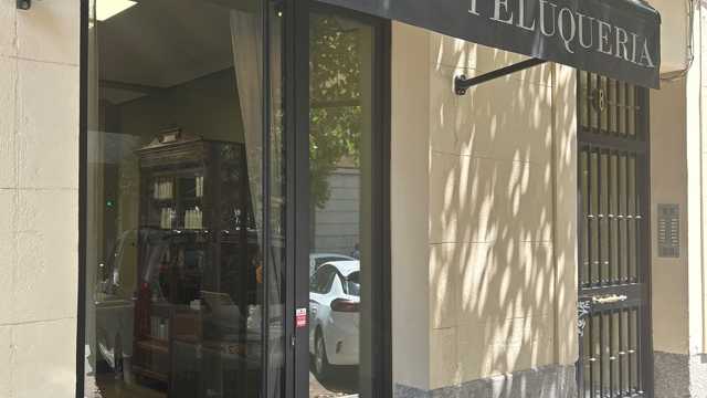 Oficial de Peluquería