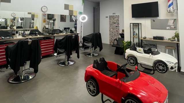 Oficial de peluqueria