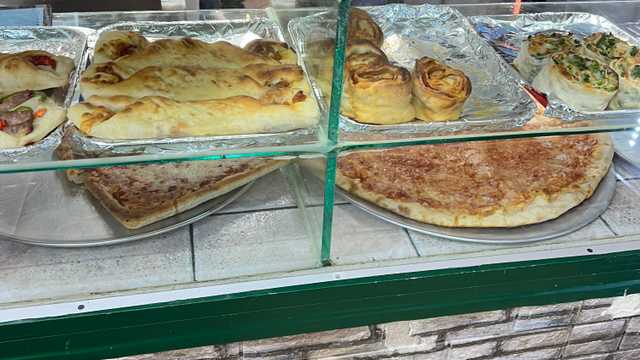 Pizza  man/woman  wanted