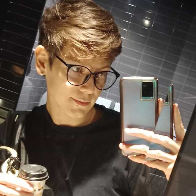 Candidate avatar