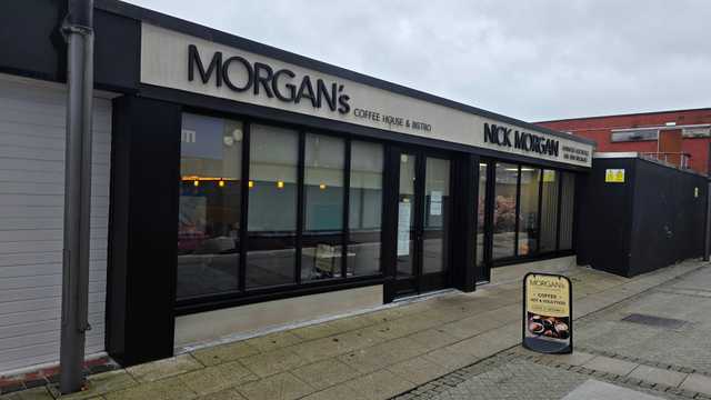 Barista and Waiter / Waitress