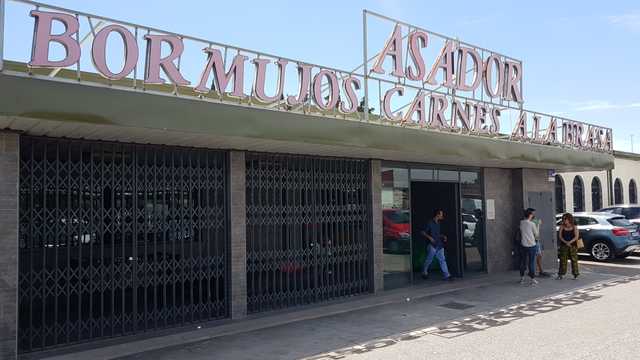 Camarero/a