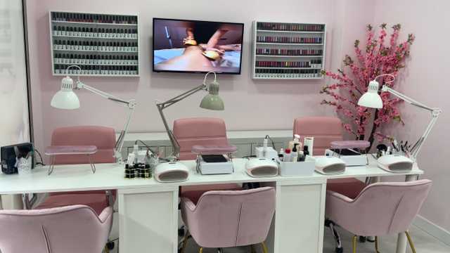 Manicurista Técnica Uñas Acrilicas