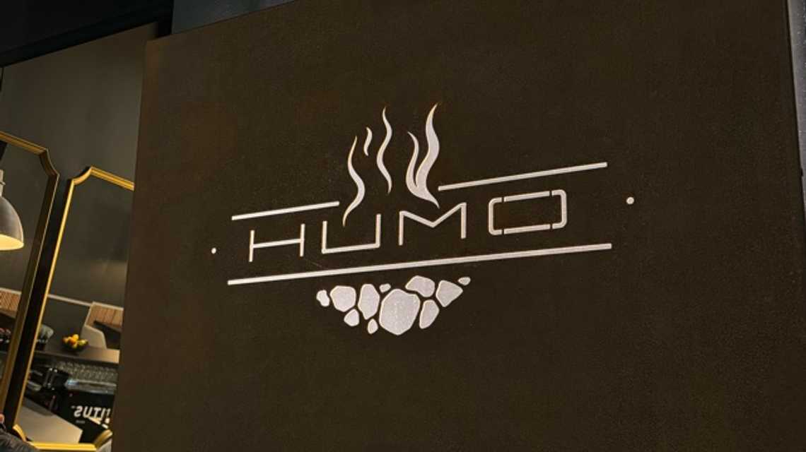 HUMO cover image