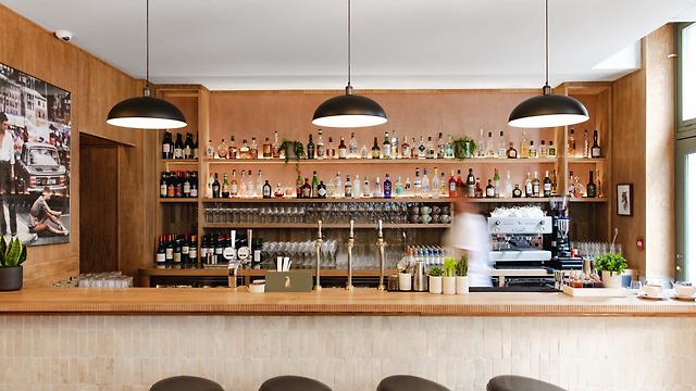 Busboy / Barback