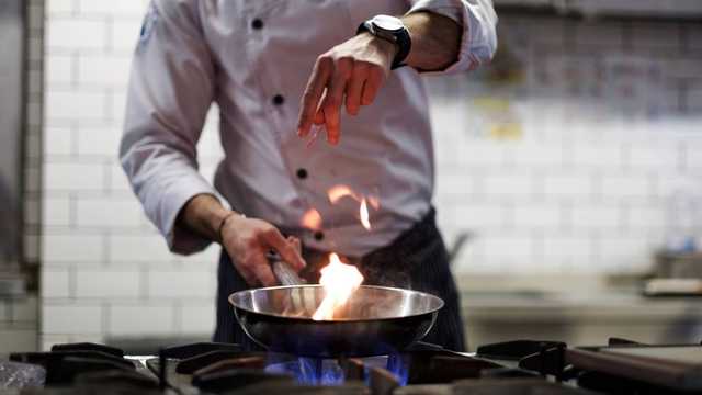 Auxiliar de Cocina - Limpieza / Pica