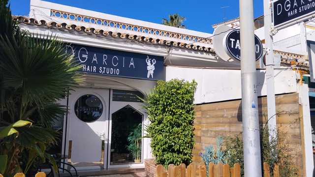 Oficial de Peluquería