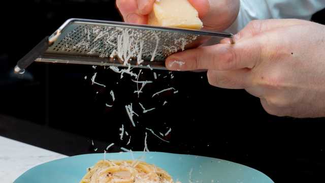 Pasta chef/ Starters chef