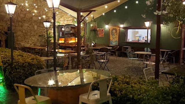 JEFE SALA. RESTAURANTE EN  LLAGOSTERA