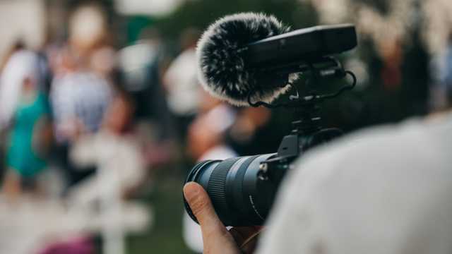 Cámara de televisión
