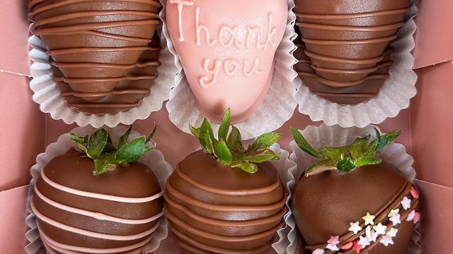 Strawberry Decorator