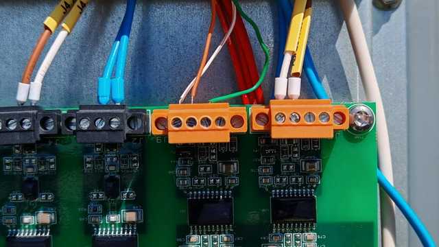 ELECTRICISTA
