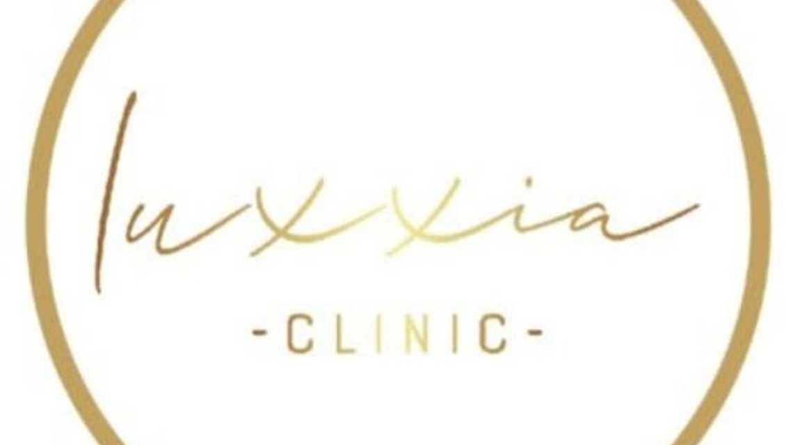 Luxxia Clinic Barcelona: Medicina Estética Regenerativa y Estética Avanzada cover image
