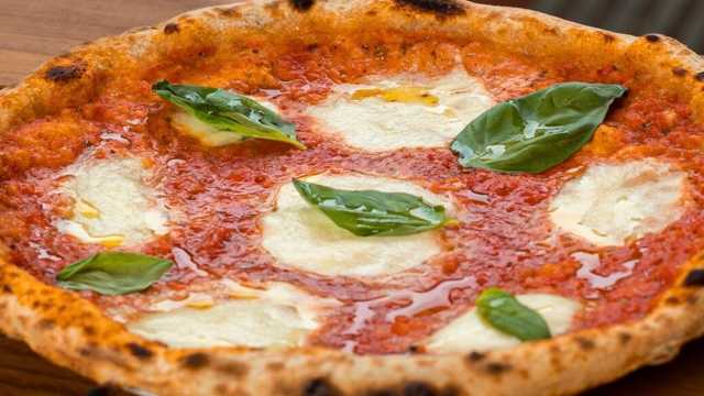 Repartidor/a moto 125 y patinete – apoyo en cocina (12h)