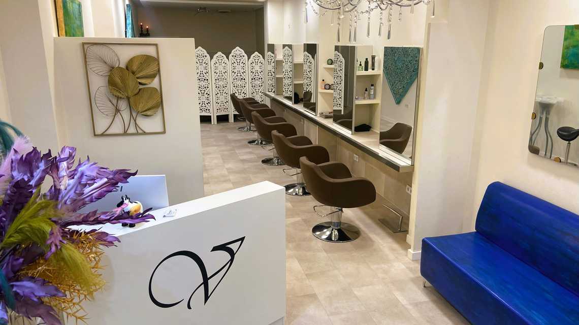 Venegas Peluqueros cover image