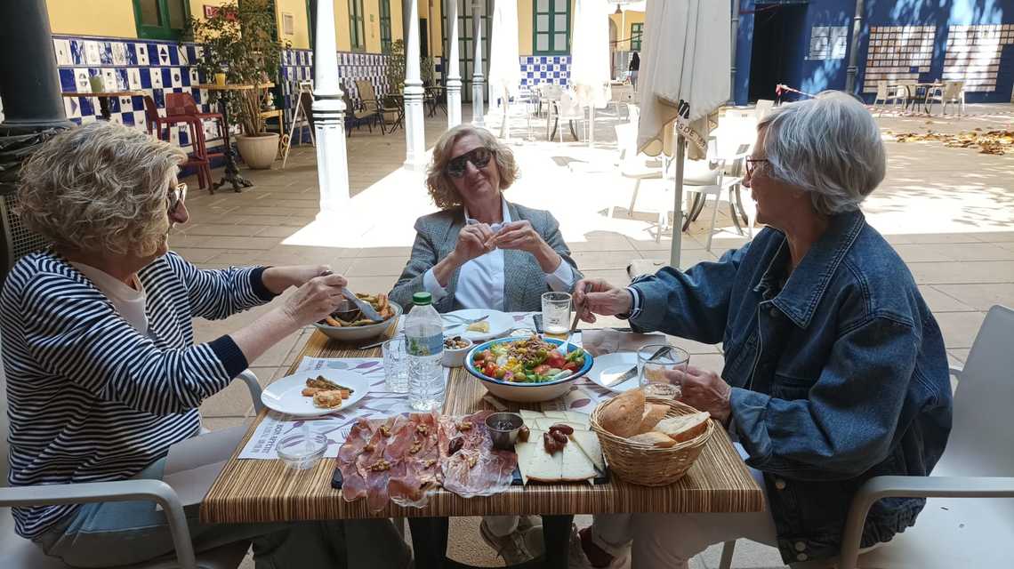 Cafetería Moments - Beneficencia cover image