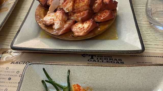 Ayte de cocina y de camarero para pulpería