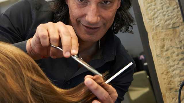 Hairdresser Assistant