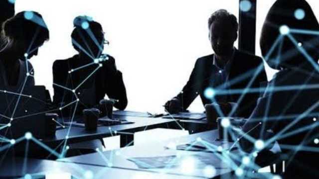 Representante de marcas de luz y telefonia