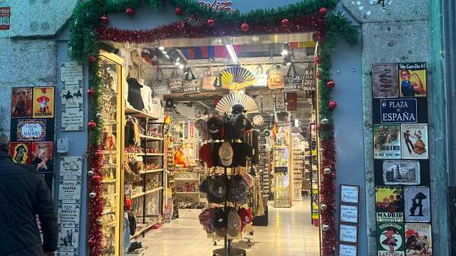 Vendedor/a tienda de souvenirs