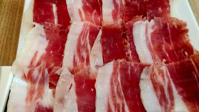Camarero/a y Ayudante/a de Cocina