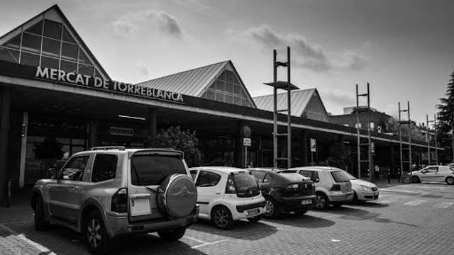 Dependiente/a y Ayudante de Cocina