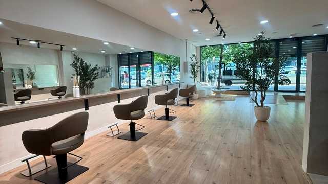 Oficial de Peluquería