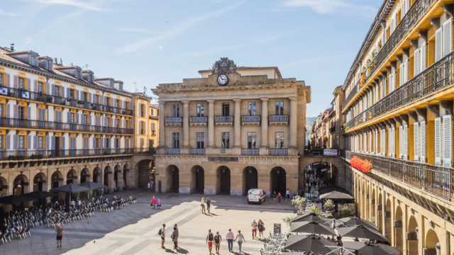 Ayudante de Camarero/a