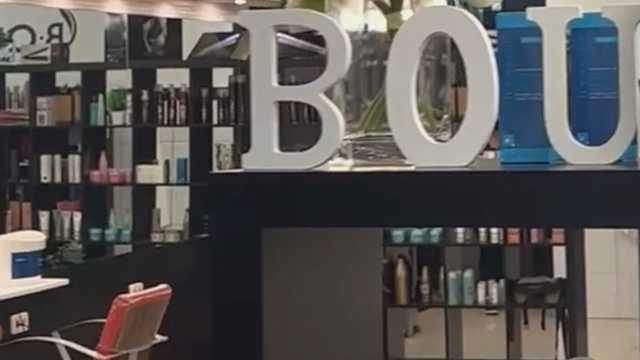 Oficial de Peluquería